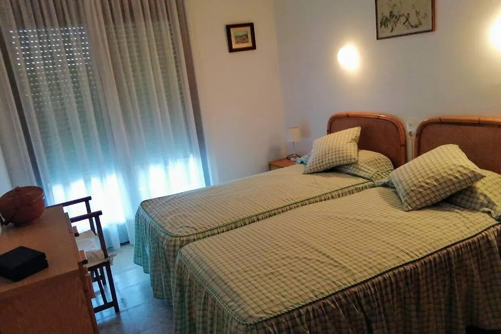 Apartamento con terraza en la playa de La Fosca Palamós 0*,